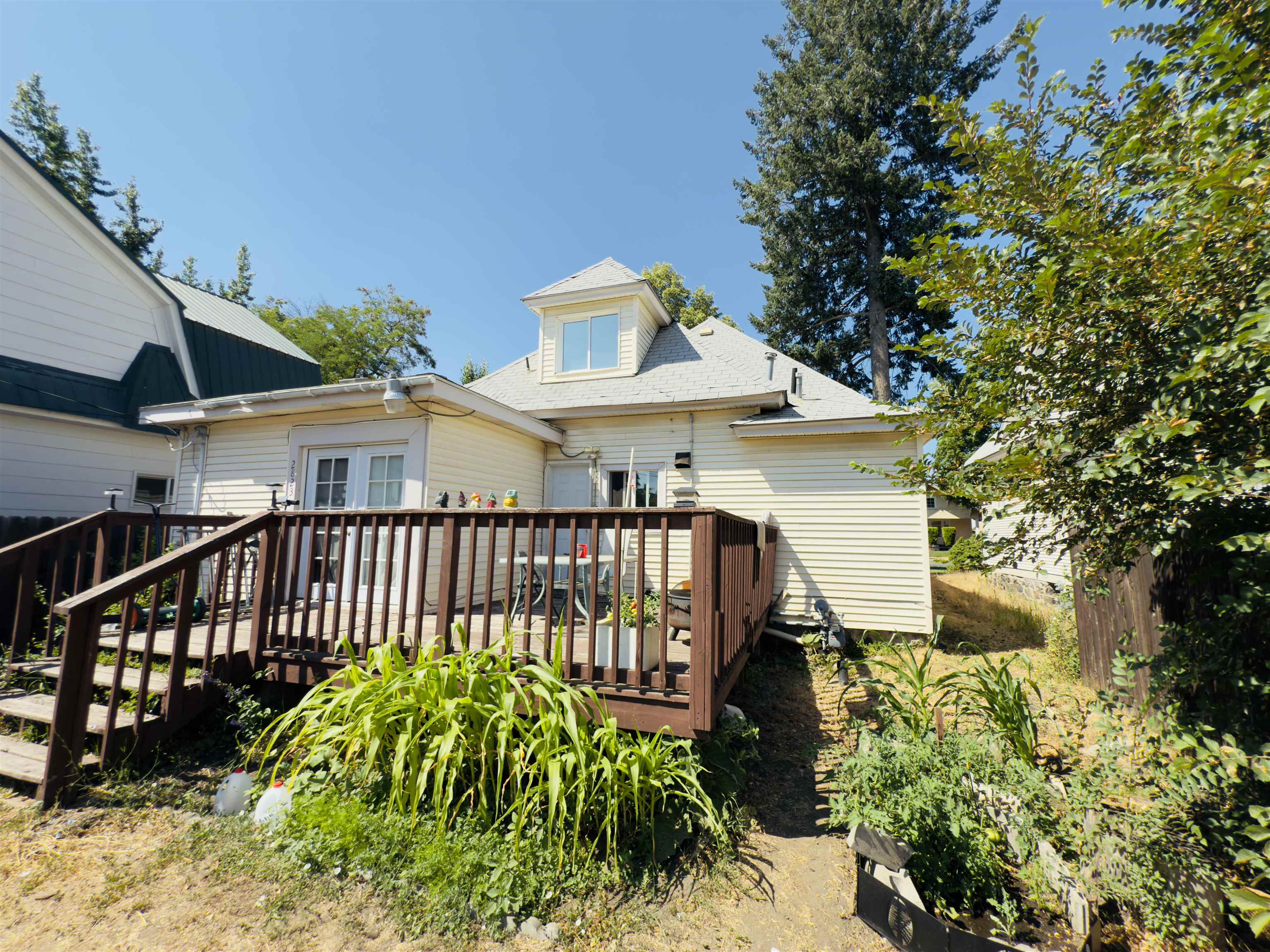 2823 West Sharp Avenue Spokane, WA 99201 - Photo 4 of 22