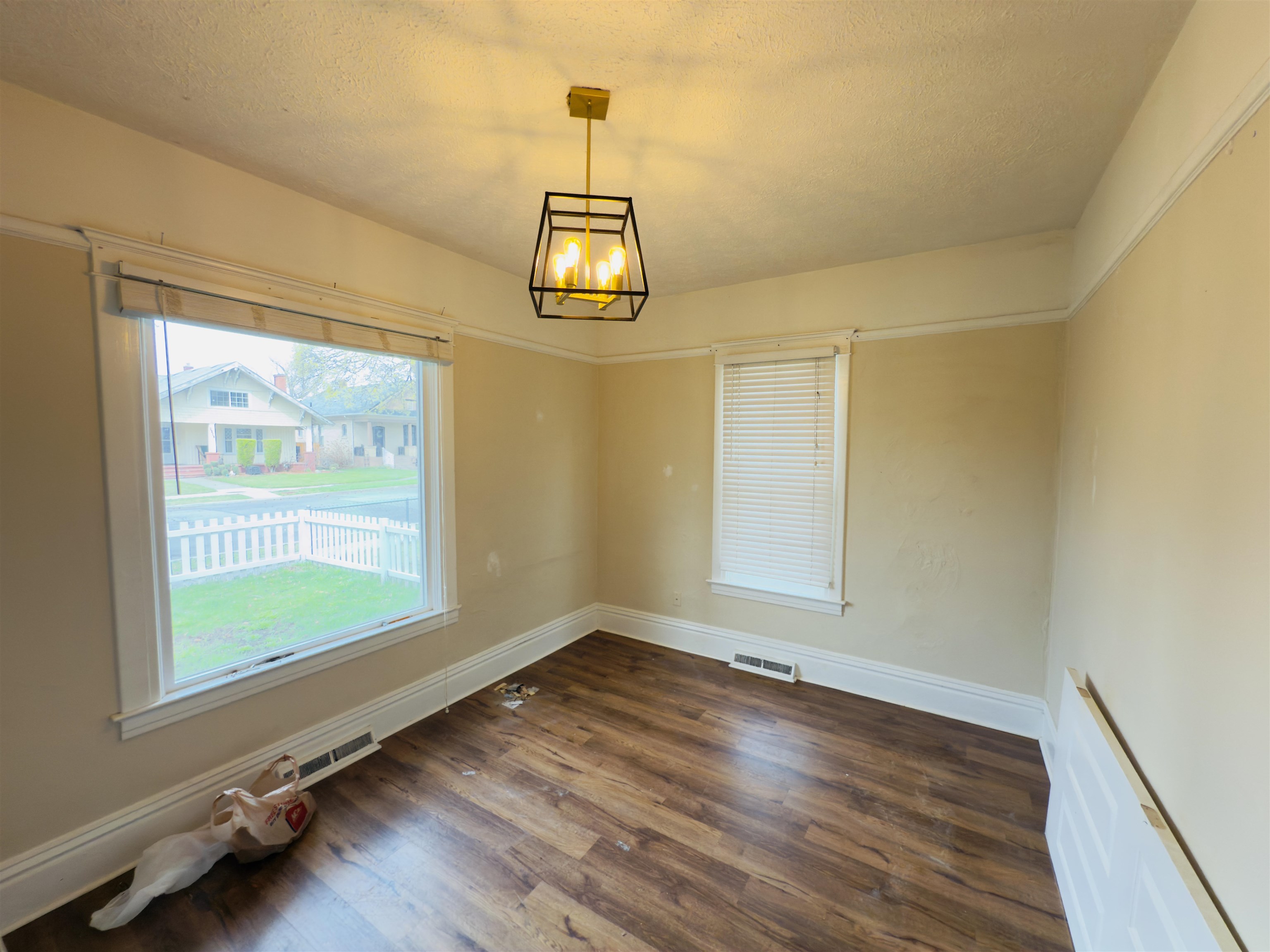 2823 West Sharp Avenue Spokane, WA 99201 - Photo 7 of 22