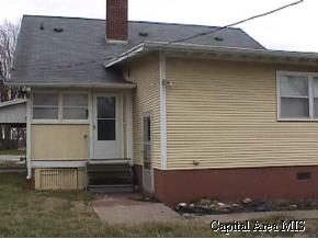 115 West Briggs Street Roodhouse, IL 62082 - Photo 2 of 3