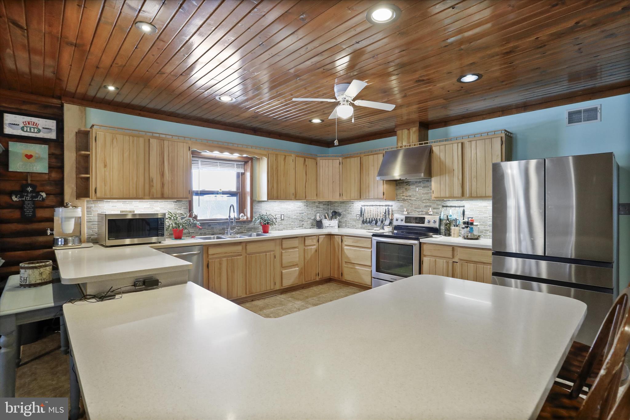 14507 Heavenly Acres Ridge Hancock, MD 21750 - Photo 17 of 65 Lots of counter seating for entertaining