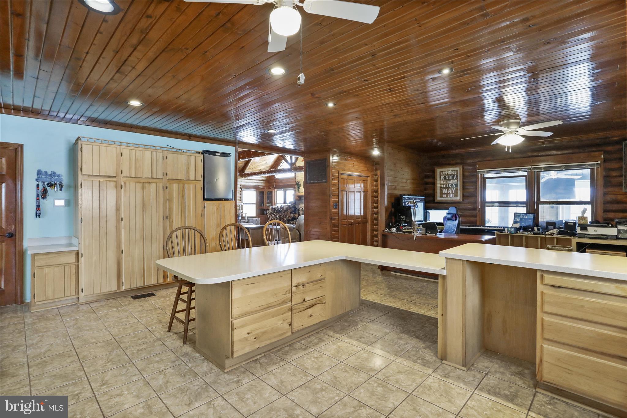 14507 Heavenly Acres Ridge Hancock, MD 21750 - Photo 19 of 65 Kitchen to Great Room view