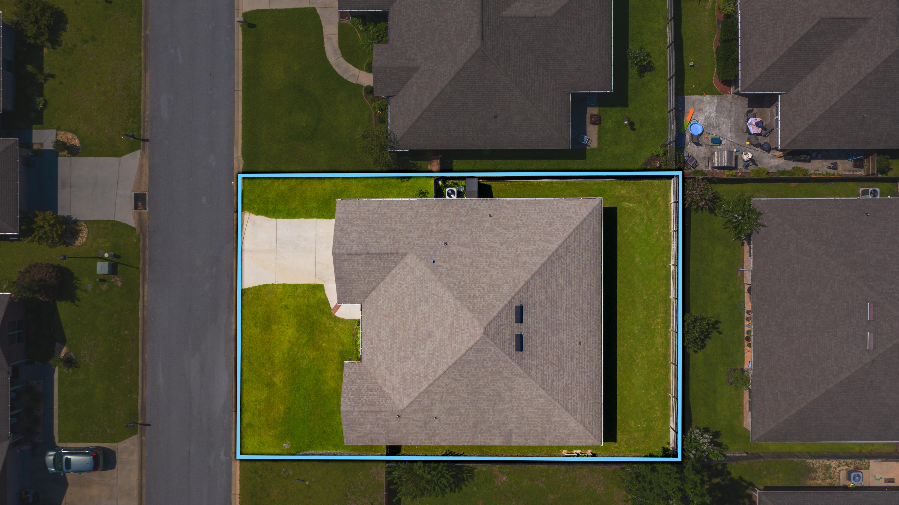 4605 Hermosa Road Crestview, FL 32539 - Photo 42 of 46 an aerial view of house with a swimming pool