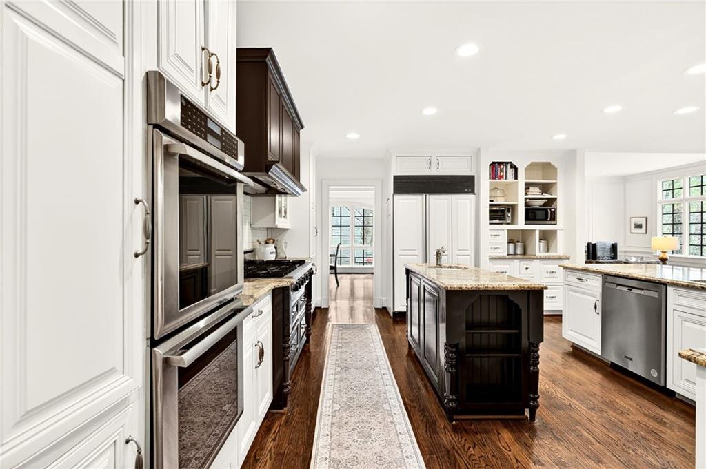 3814 Vermont Road Northeast Atlanta, GA 30319 - Photo 13 of 59