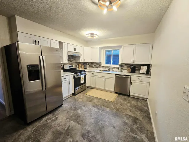 $172,500 | 415 Marteeny Street, Mount Vernon, IL 62864