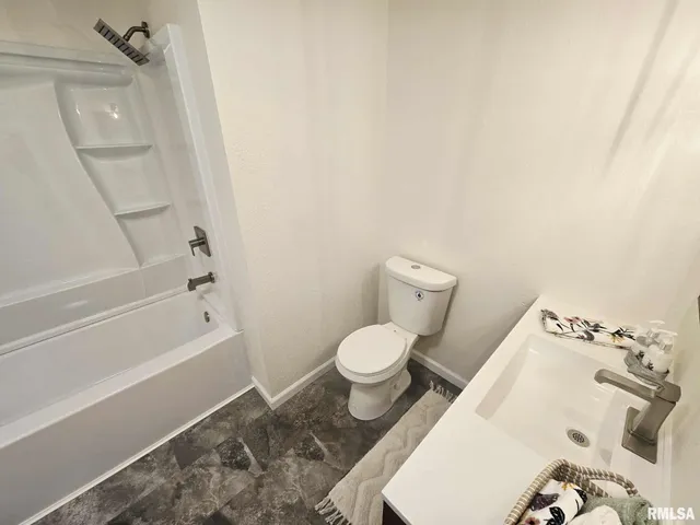 $172,500 | 415 Marteeny Street, Mount Vernon, IL 62864