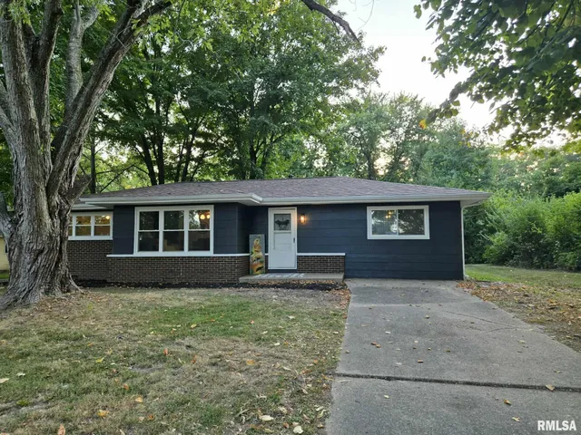 $172,500 | 415 Marteeny Street, Mount Vernon, IL 62864