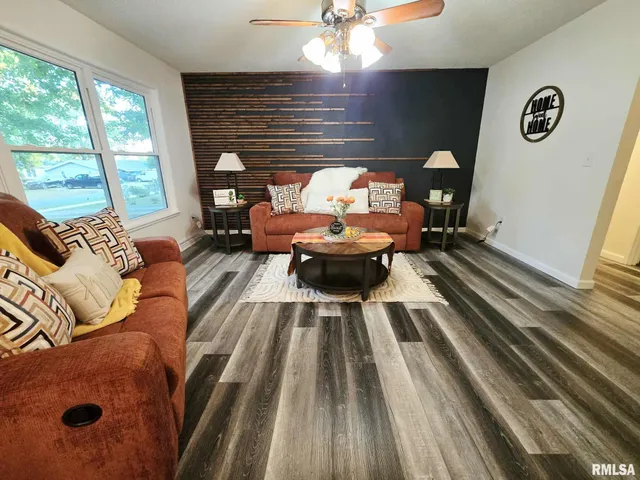 $172,500 | 415 Marteeny Street, Mount Vernon, IL 62864