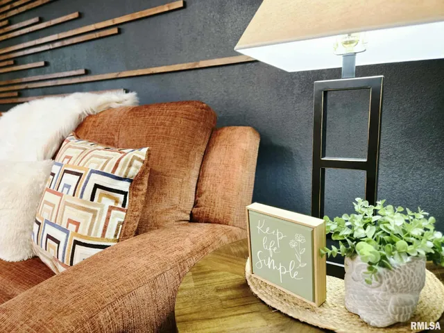 $172,500 | 415 Marteeny Street, Mount Vernon, IL 62864