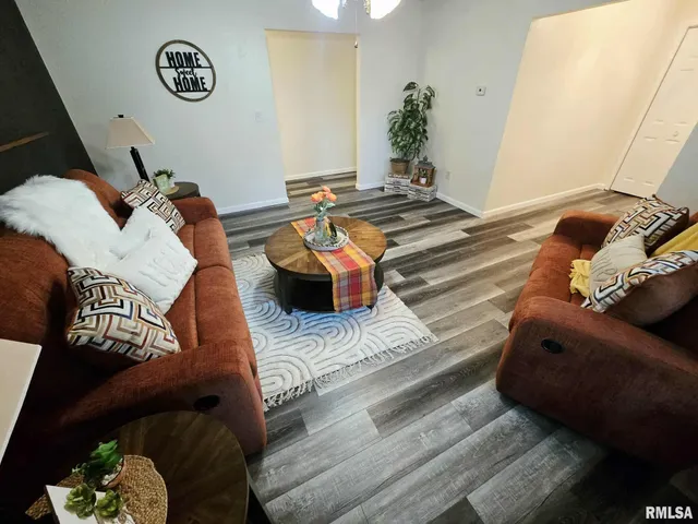 $172,500 | 415 Marteeny Street, Mount Vernon, IL 62864