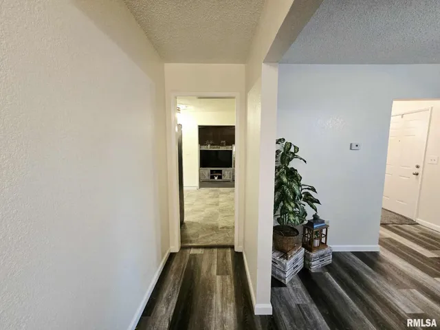 $172,500 | 415 Marteeny Street, Mount Vernon, IL 62864