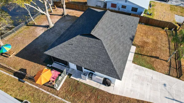 $400,000 | 4543 Southeast Dryfus Avenue, Stuart, FL 34997