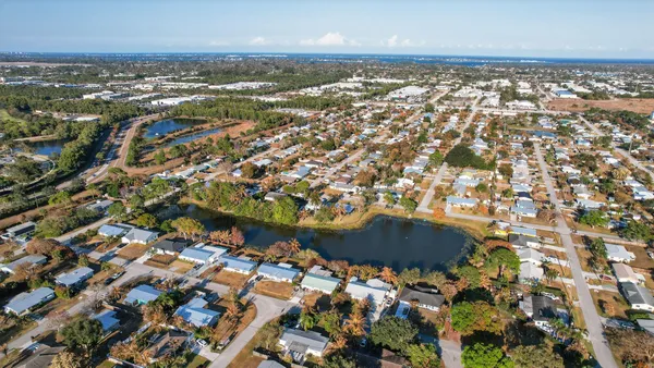 $400,000 | 4543 Southeast Dryfus Avenue, Stuart, FL 34997
