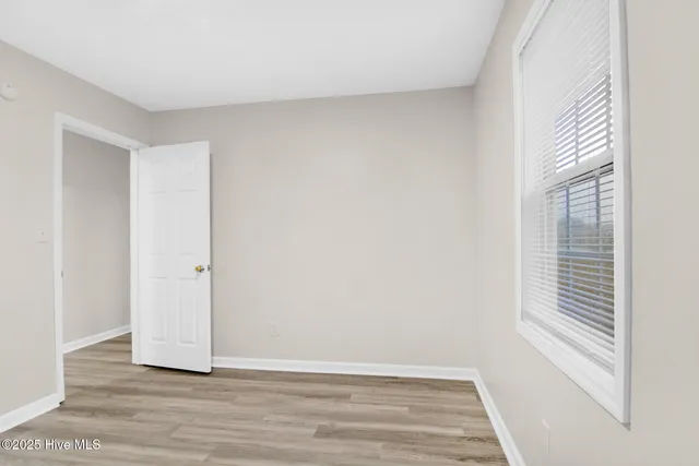 $1,600 | 402 Sumrell Way, Hubert, NC 28539