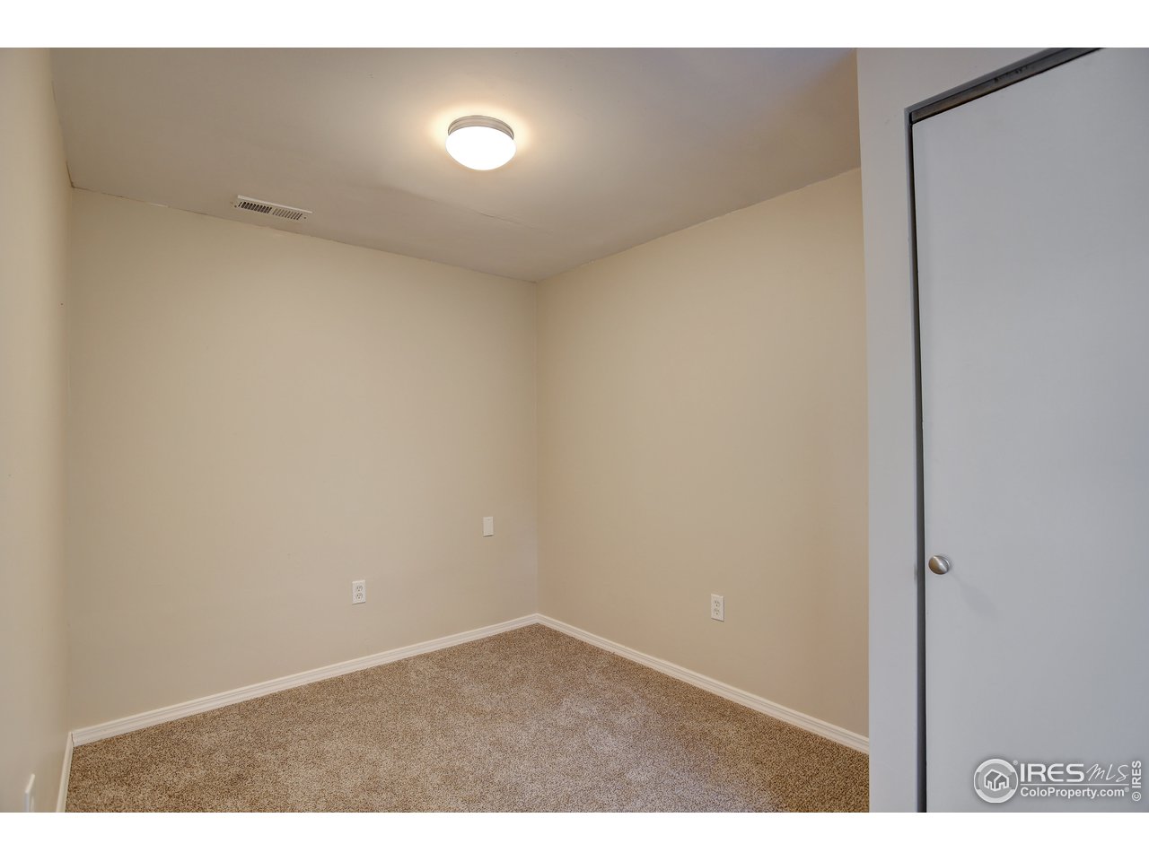 35 Boston Street Ward, CO 80481 - Photo 20 of 34 a view of an empty room