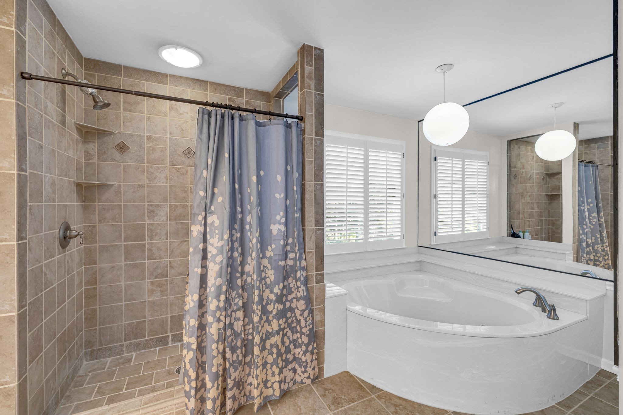 1810 Waterford Road Murfreesboro, TN 37129 - Photo 23 of 43 a bathroom with a bathtub and a shower