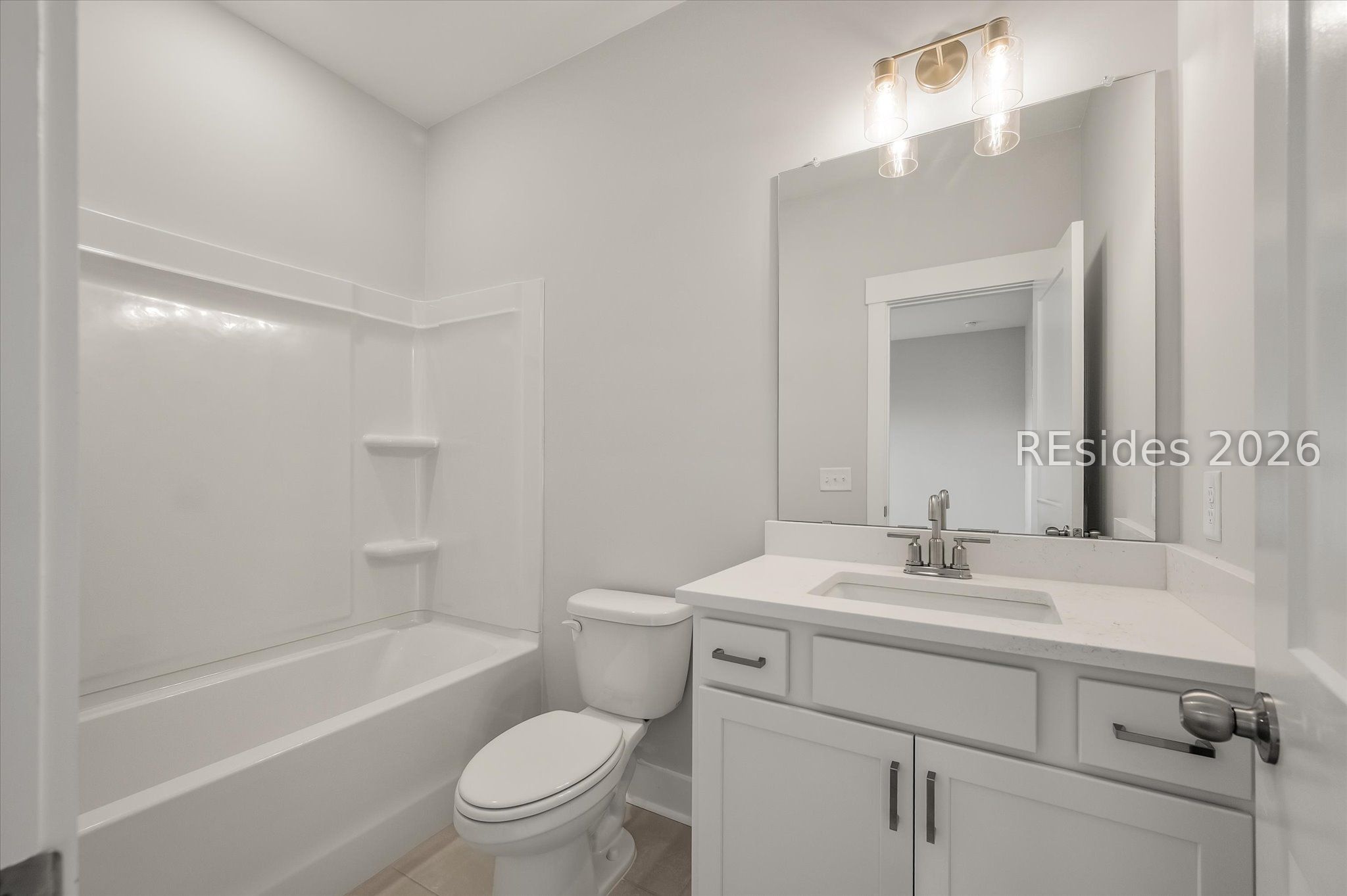 423 East Parkside Cmns Bluffton, SC 29910 - Photo 10 of 34 Lower level ensuite full bath