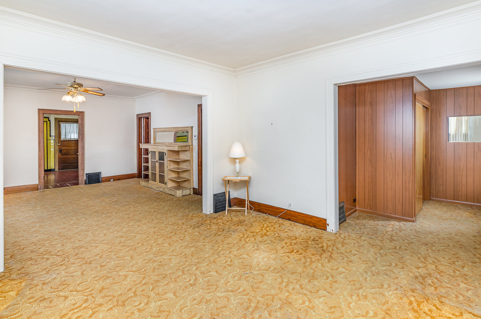 2723 Indiana Avenue Lansing, IL 60438 - Photo 6 of 18 a view of empty room