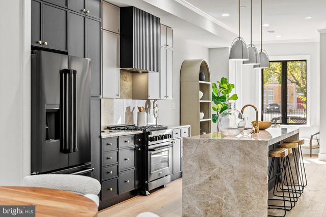 $700,000 | 1407 1st Street Northwest, Unit 1, Washington, DC 20001