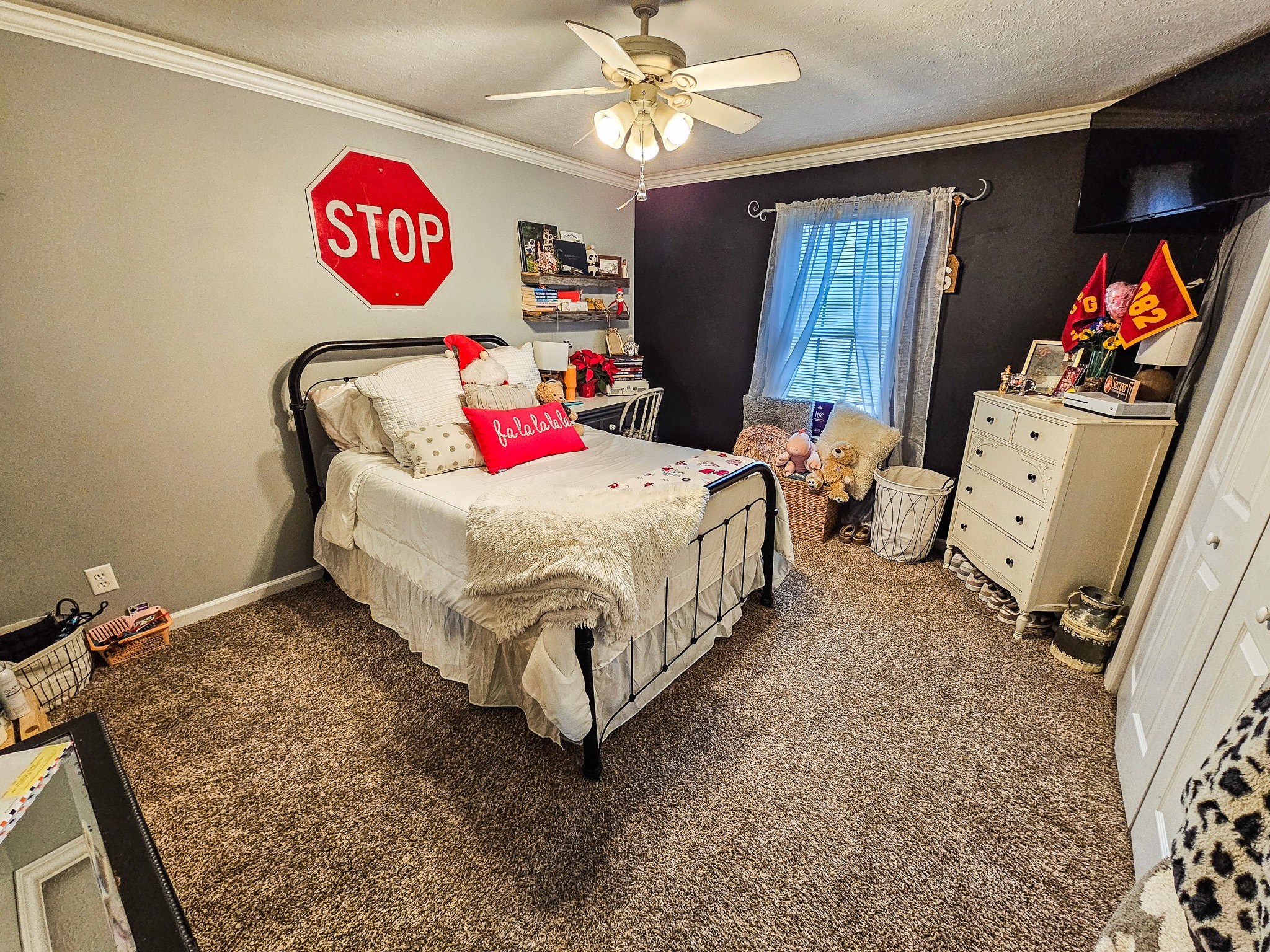 16 Volunteer Road Petersburg, TN 37144 - Photo 19 of 41 a bedroom with a bed and a dresser
