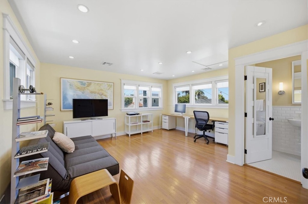 419 Virginia Street El Segundo, CA 90245 - Photo 32 of 41