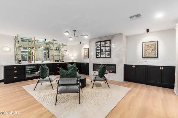 $1,250,000 | 3759 South Dew Drop Lane, Gilbert, AZ 85297