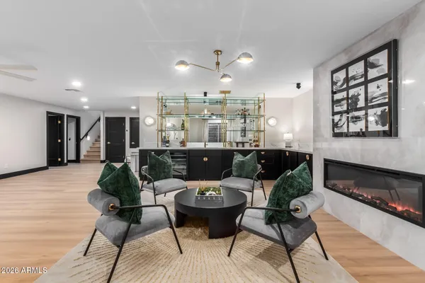 $1,250,000 | 3759 South Dew Drop Lane, Gilbert, AZ 85297