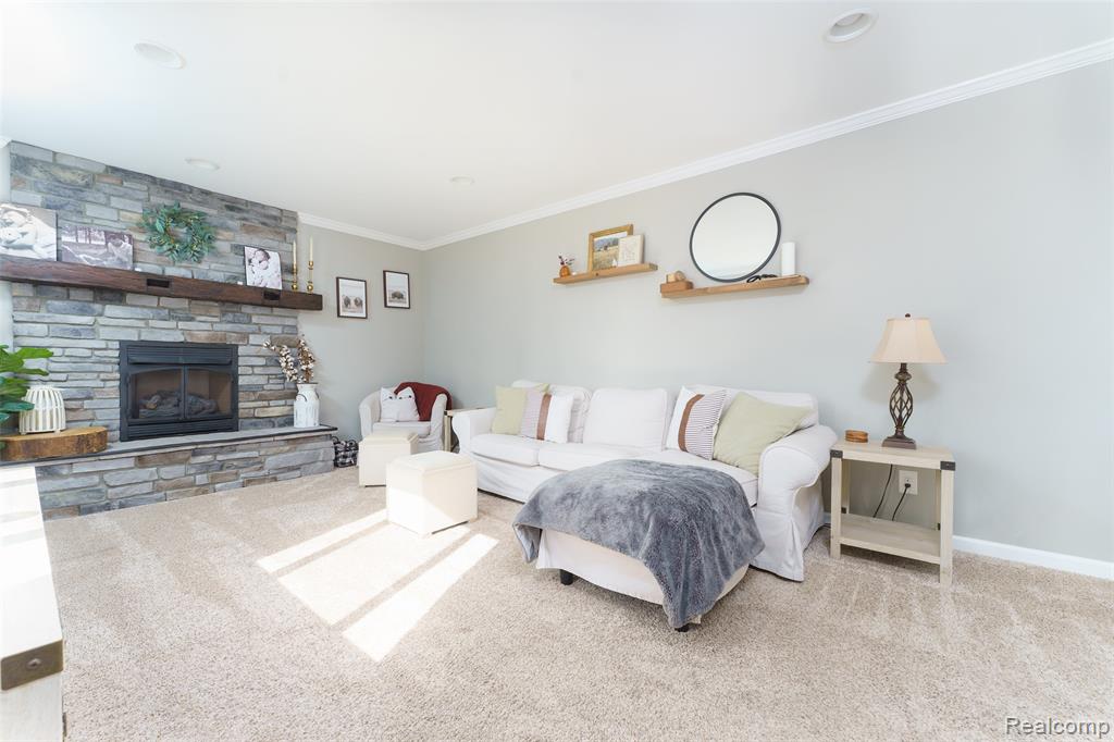 5193 Owen Road Linden, MI 48451 - Photo 4 of 32 Gallery Image 4