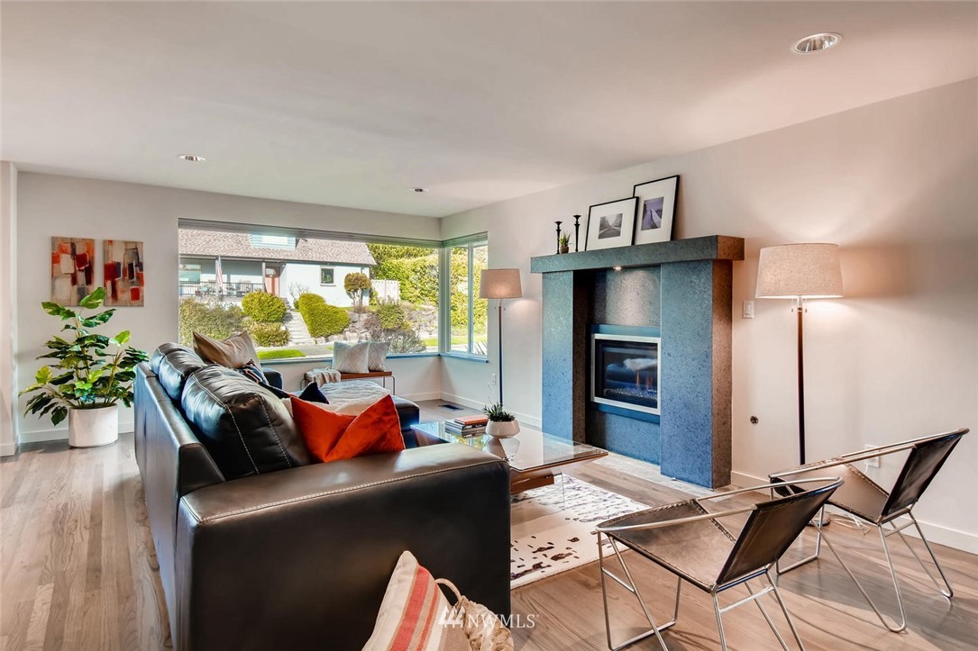 3701 Southwest Webster Street Seattle, WA 98126 - Photo 2 of 17 Gallery Image 2