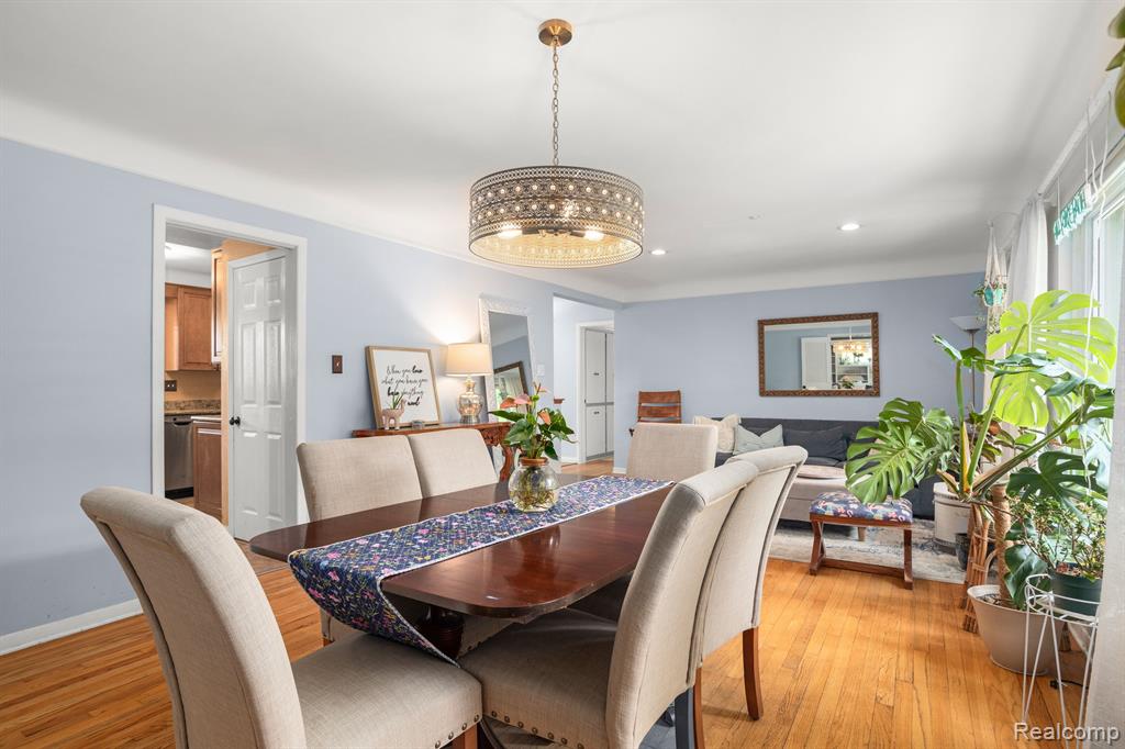 28473 Westerleigh Road Farmington Hills, MI 48334 - Photo 8 of 29 Gallery Image 8
