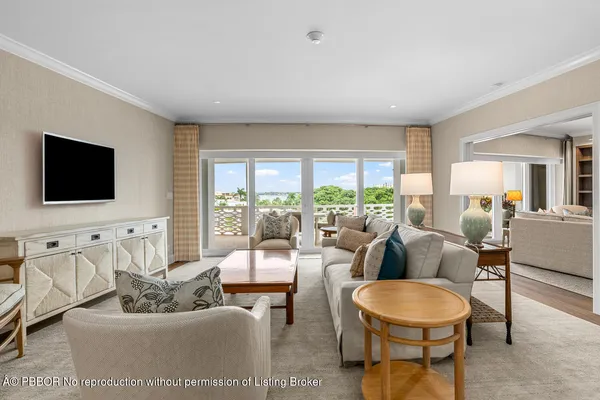 $10,500,000 | 315 South Lake Drive, Unit PHC, Palm Beach, FL 33480