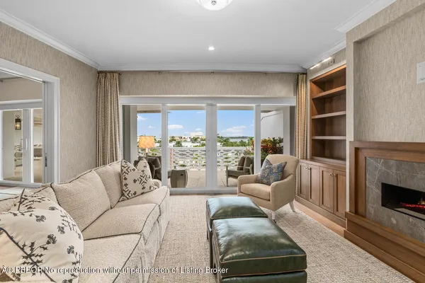 $10,500,000 | 315 South Lake Drive, Unit PHC, Palm Beach, FL 33480