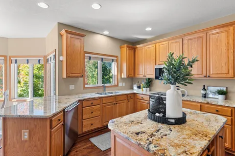 $775,000 | 9624 Jonathan Lane, Eden Prairie, MN 55347