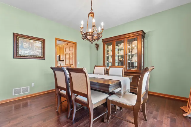 $775,000 | 9624 Jonathan Lane, Eden Prairie, MN 55347