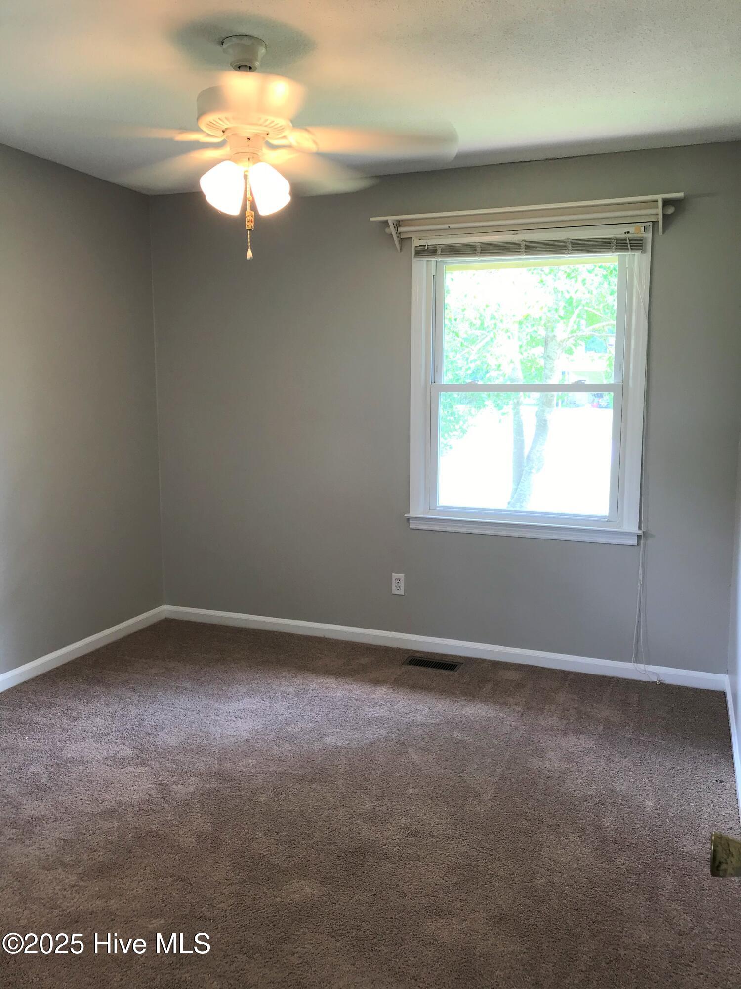 518 Brynn Marr Road Jacksonville, NC 28546 - Photo 7 of 13