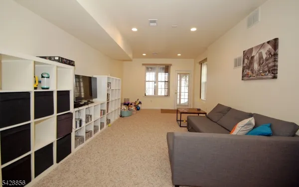 $5,850 | 38 Honeyman Road, Bernards, NJ 07920