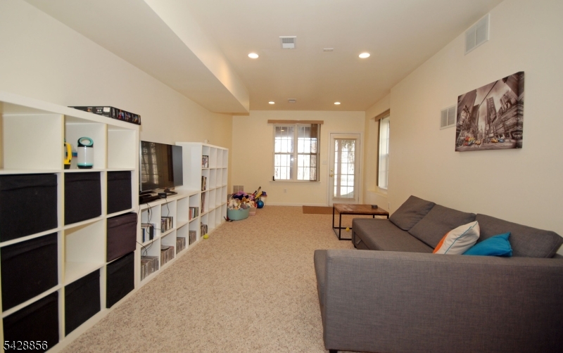 38 Honeyman Road Bernards, NJ 07920 - Photo 29 of 33