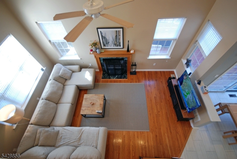38 Honeyman Road Bernards, NJ 07920 - Photo 5 of 33