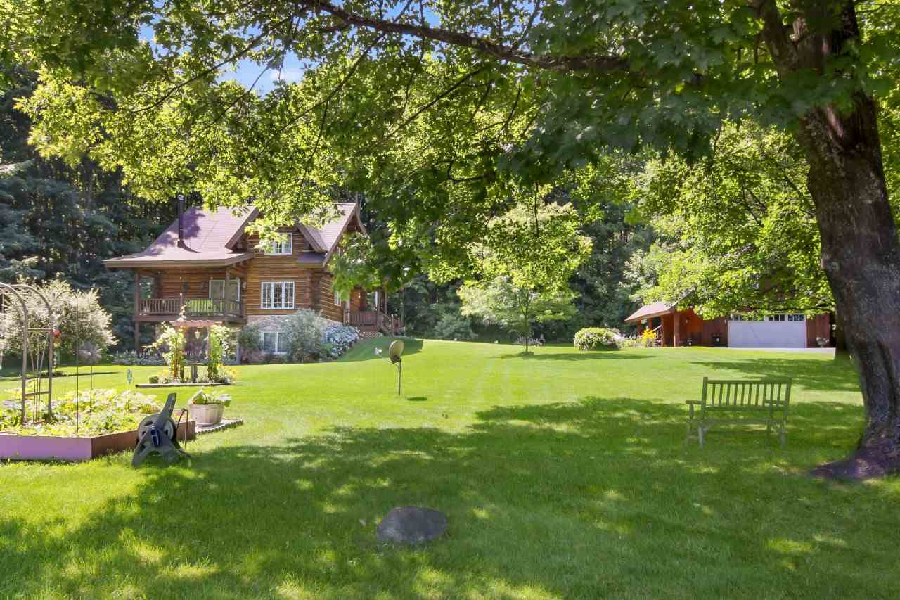 13669 Bluff Road Traverse City, MI 49686 - Photo 36 of 40 1879368-35.JPG