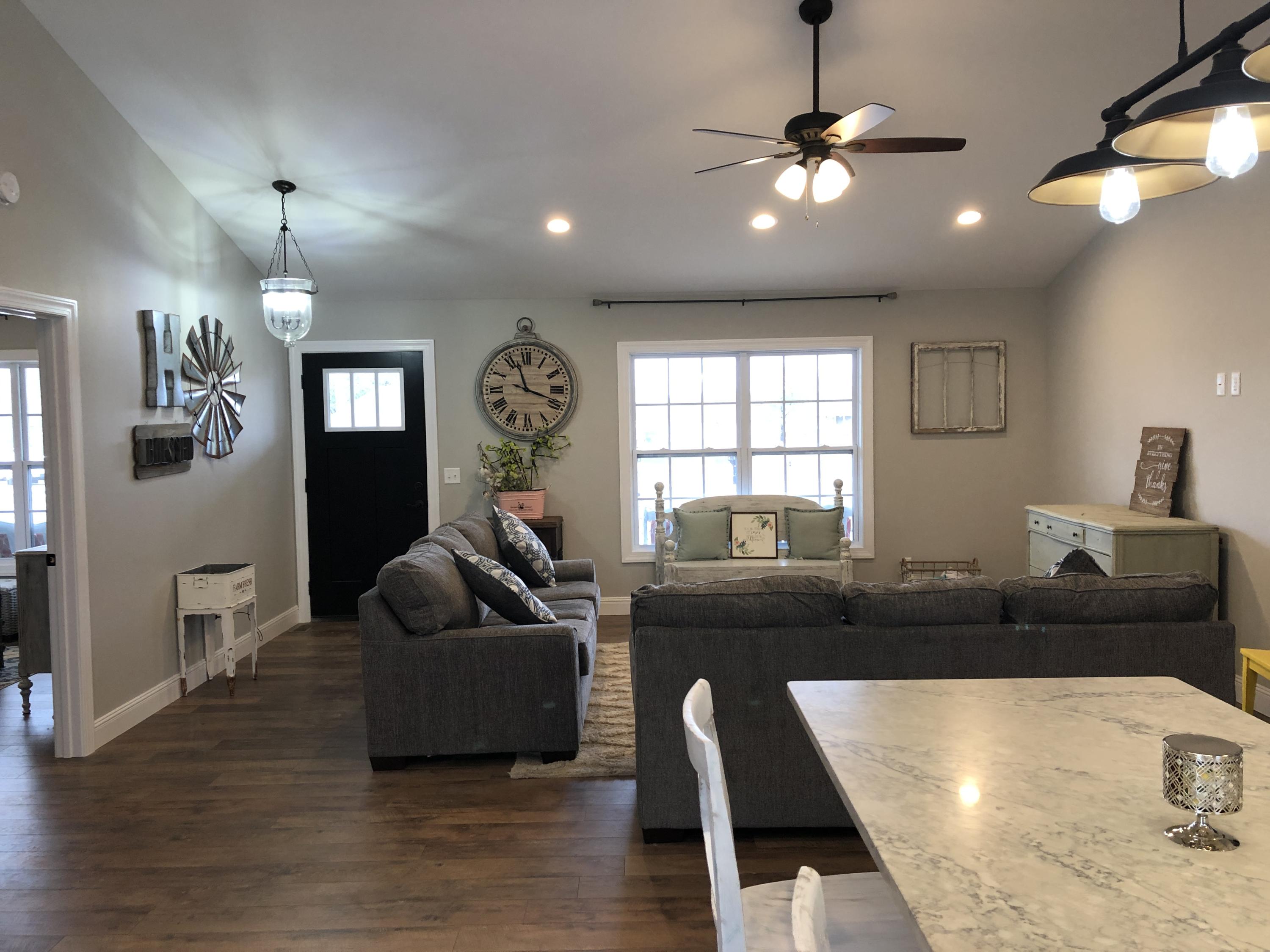 68 Panther Valley Road Crossville, TN 38555 - Photo 8 of 11 Living Room