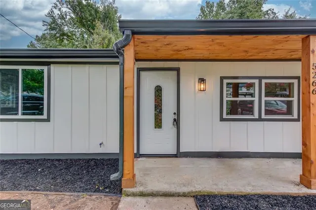 $1,980 | 5266 Long Green Lane, Stone Mountain, GA 30088