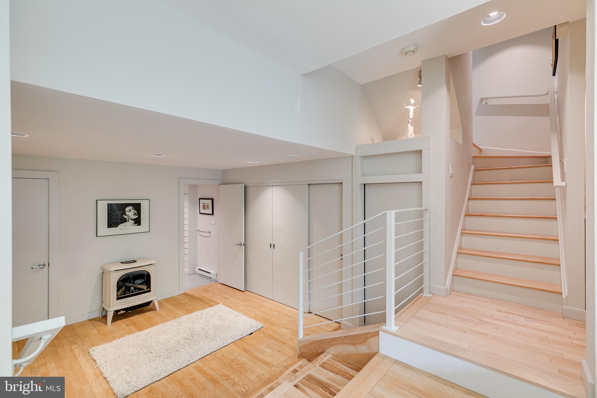 228 Locust Street Philadelphia, PA 19106 - Photo 18 of 30