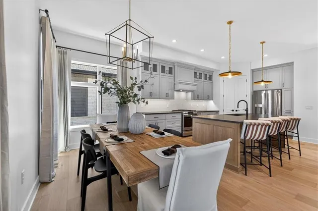 $989,000 | 2760 West 133rd Terrace, Leawood, KS 66224