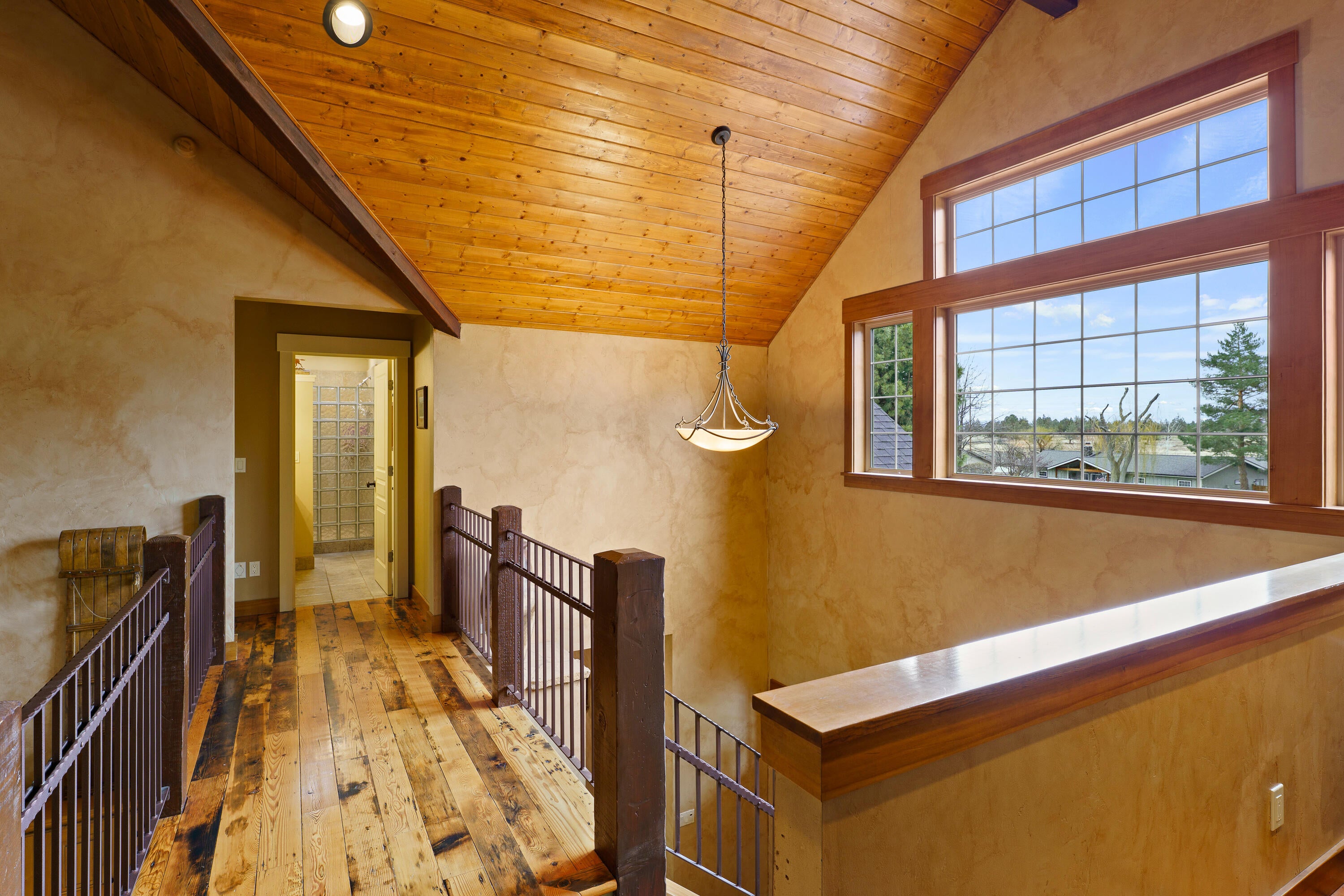 61939 Dobbin Road Bend, OR 97702 - Photo 27 of 57 DSC04276