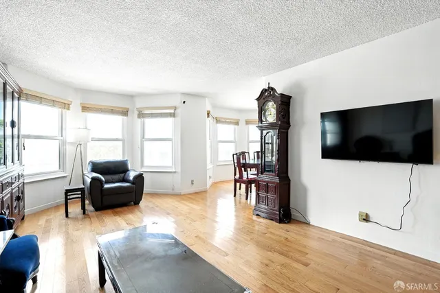 $1,010,000 | 1822 19th Avenue, Unit 1, San Francisco, CA 94122