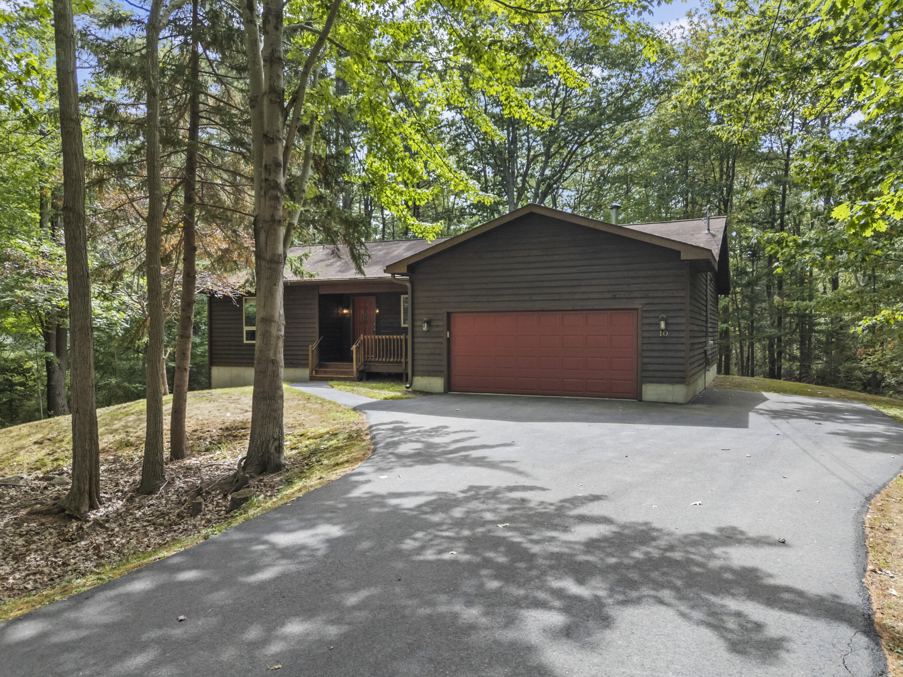 10 Wakefield Pasture Road Kennebunkport, ME 04046 - Photo 1 of 30 10 Wakefield Pasture Rd