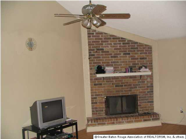 14126 Rampart Court Baton Rouge, LA 70810 - Photo 3 of 9 Gallery Image 3