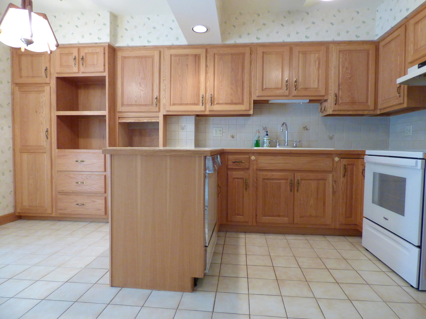 2500 West Talcott Road, Unit 207 Park Ridge, IL 60068 - Photo 5 of 23 Gallery Image 5