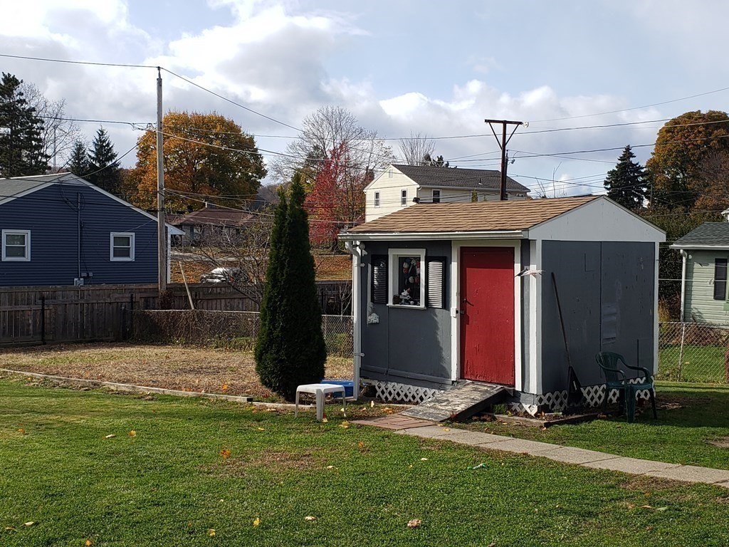 192 Massasoit Road Worcester, MA 01604 - Photo 7 of 18 Gallery Image 7