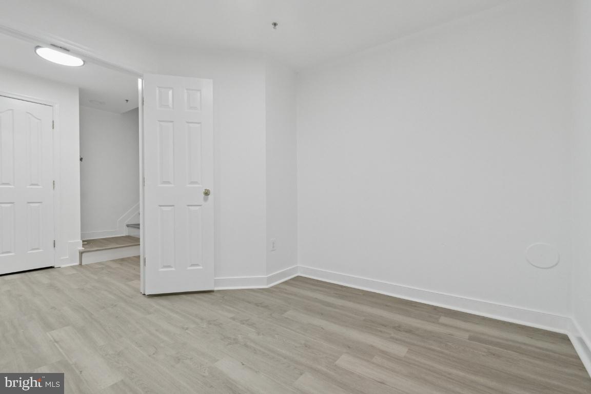 1109 Pomelo Court, Unit 1109 Baltimore, MD 21228 - Photo 30 of 40 a view of an empty room