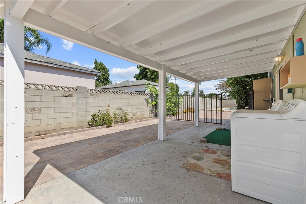 19709 Strathern Street Winnetka, CA 91306 - Photo 25 of 31